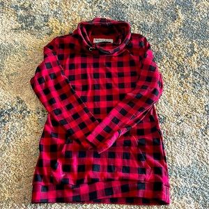 Chelsea DeBoer, Size large flannel tunic. Worn once!!
